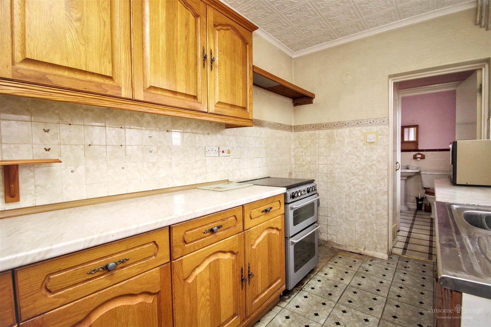 Kings Road, Caversham, Reading